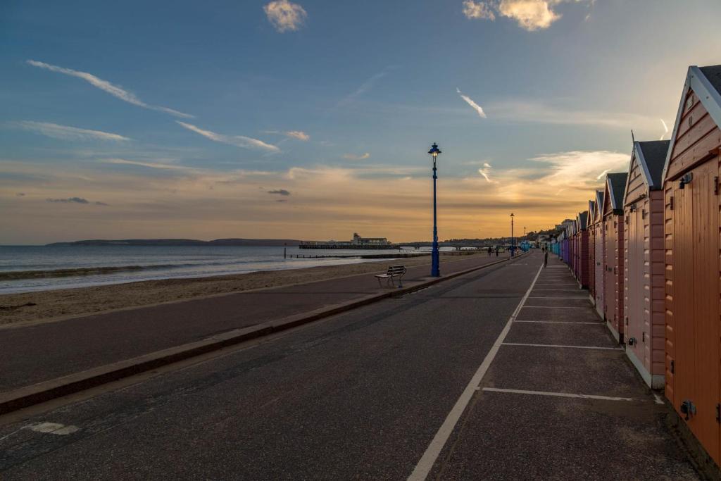 Hotel Balincourt à Bornemouth Extérieur photo The beach at Portrush