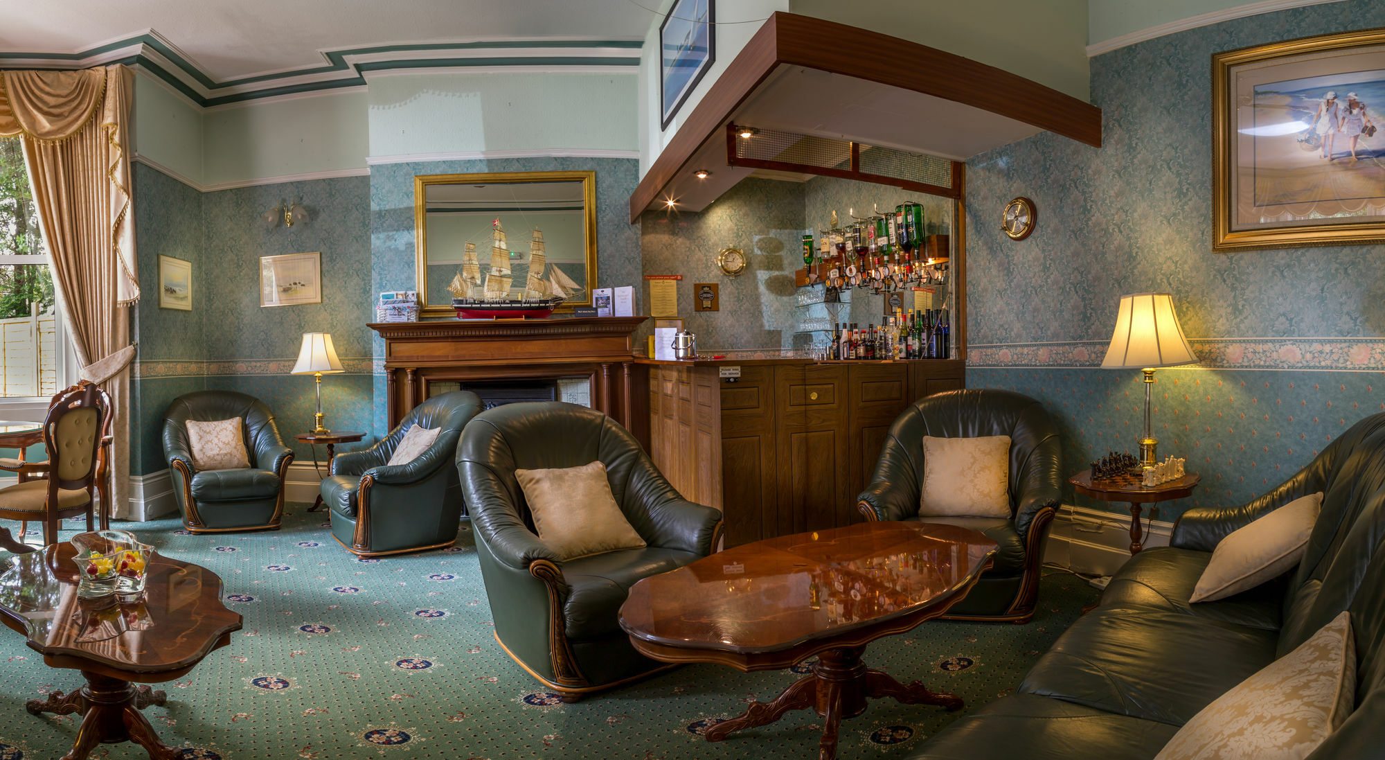 Hotel Balincourt à Bornemouth Extérieur photo The bar at the hotel