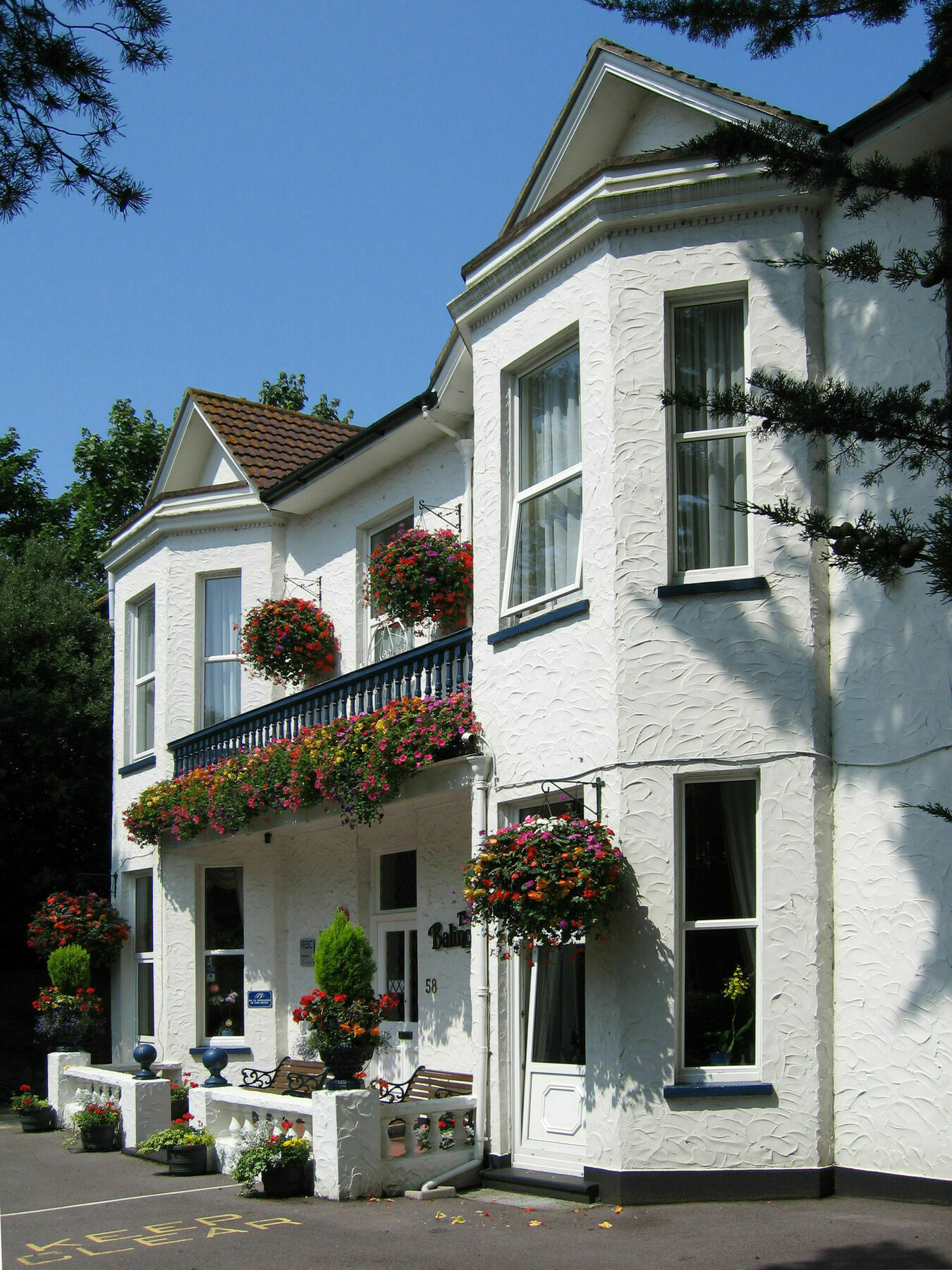 Hotel Balincourt à Bornemouth Extérieur photo The former home of the 10th Duke of Grafton at Euston Hall
